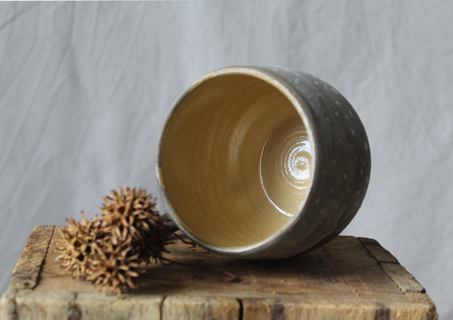 Cervo che guarda - Tazza in gres scuro
