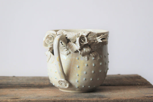 Tazza Ghirlanda Puntinato (avorio) - Tazza in gres artigianale